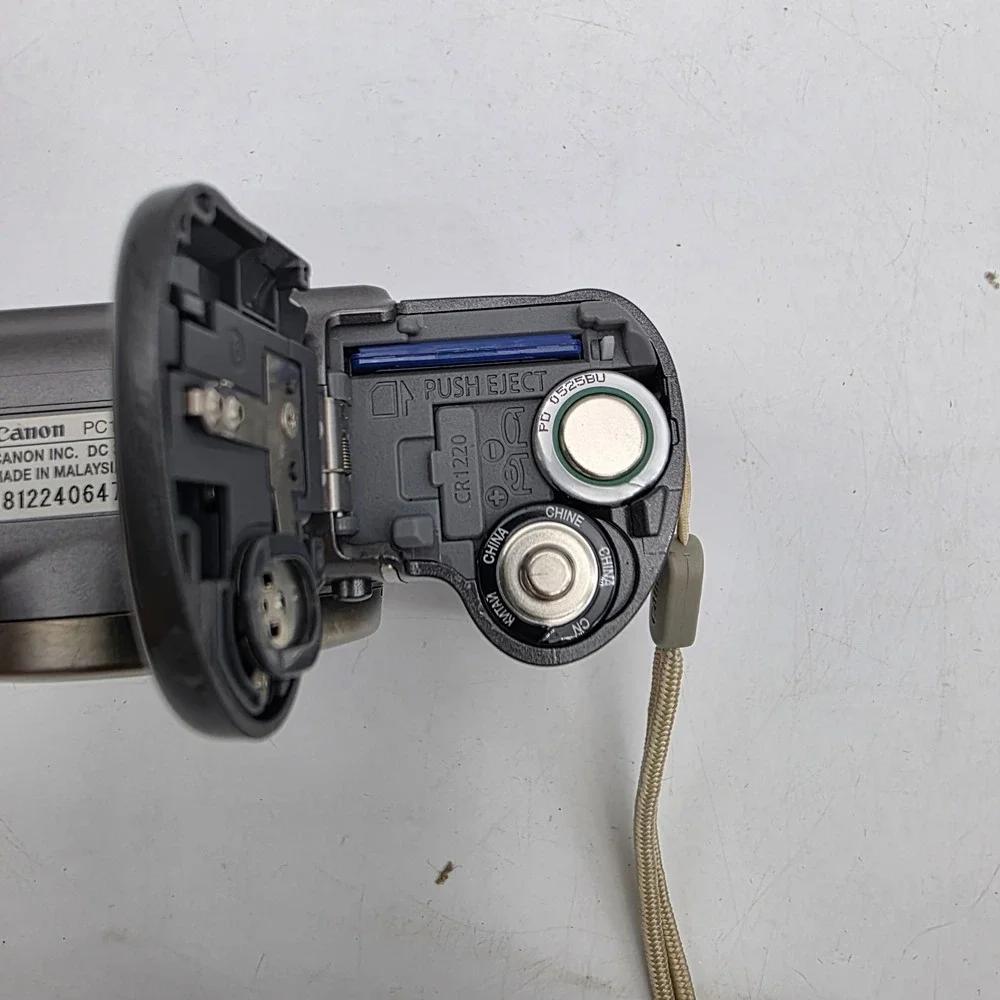 Canon PowerShot A590 IS 8.0MP Digital Camera Tested Fully Functional Grey 32MB